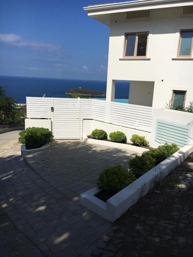 Luxury Villa Blue&Blanc Piscina A Sfioro Isola Diamante Luaran gambar
